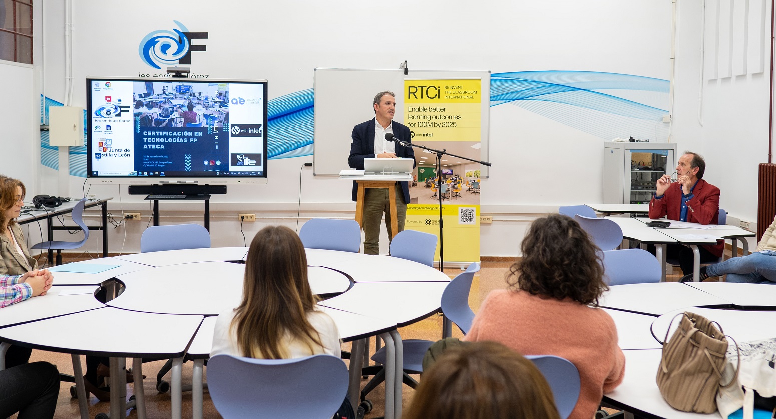 Celebramos en el aula ATECA del IES Enrique Flórez su certificación en tecnologías FP