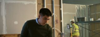 Cómo cerrar la brecha de talento industrial mediante la modernización tecnológica de la FP