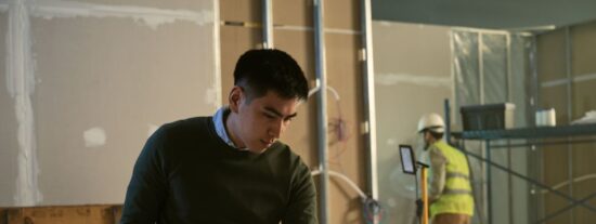 Cómo cerrar la brecha de talento industrial mediante la modernización tecnológica de la FP